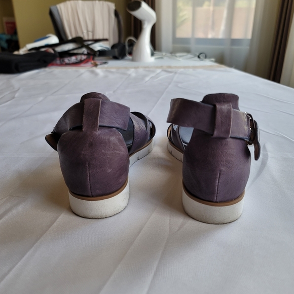 Sofft Ankle Cross Strap Sandals - size 7.5 - Picture 3 of 10